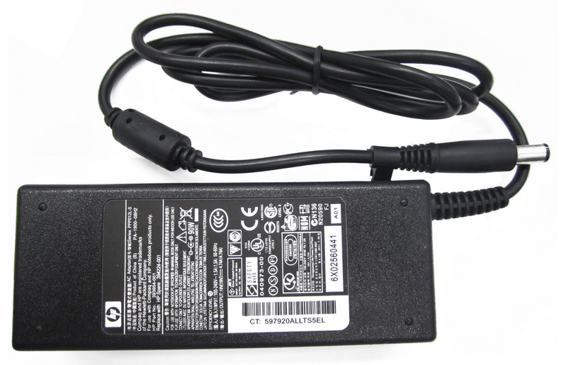 393954-001 HP 90-Watts 19V 4.7A AC Adapter for Pavilion and Presario Notebook PCs