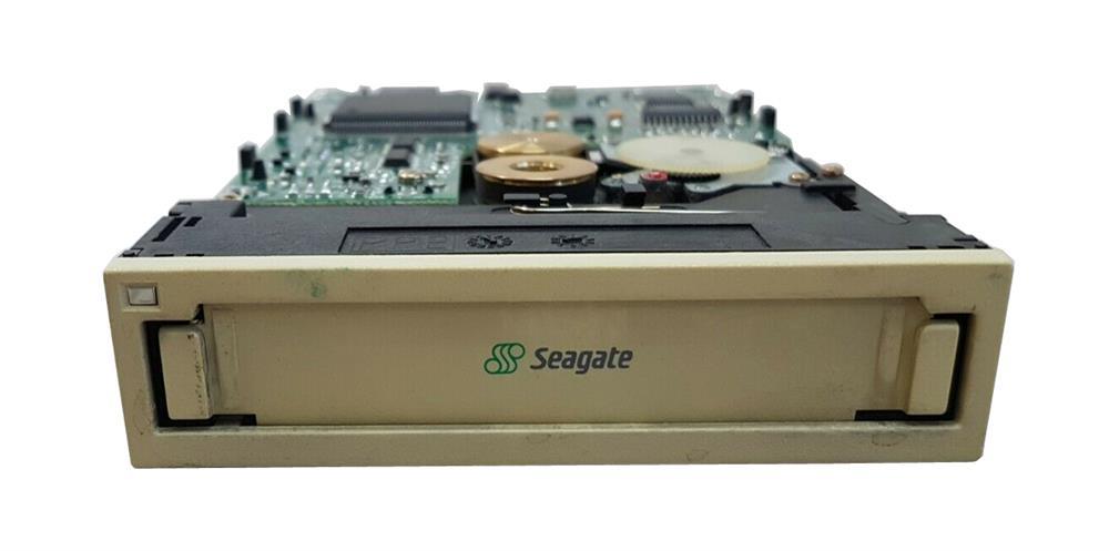 STT28000N-RCVT Seagate 4GB(Native) / 8GB(Compressed) Travan-4 (TR-4) Fast SCSI 50-Pin 5.25-inch Internal Tape Drive